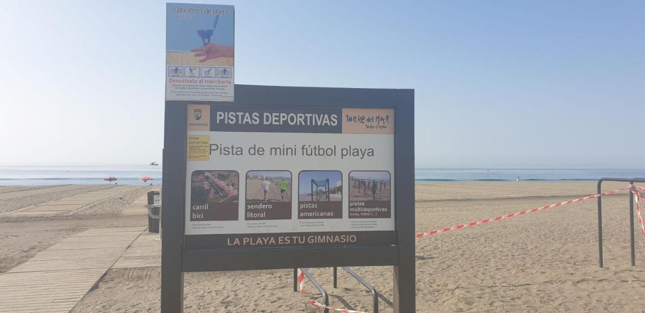 Casa 1ª Linea Paseo Maritimo Torre Del Mar Apartment Bagian luar foto